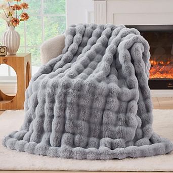 Double Sided Faux Fur Bubble Throw Blanket Cozy Soft Home Decor Gift for Women