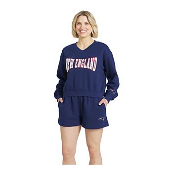 Women's WEAR by Erin Andrews Navy New England Patriots Fleece V-Neck Lounge Set