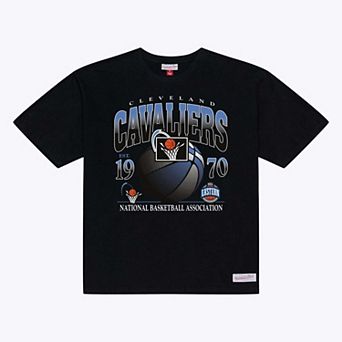 Men's Mitchell & Ness Black Cleveland Cavaliers Core Graphic T-Shirt
