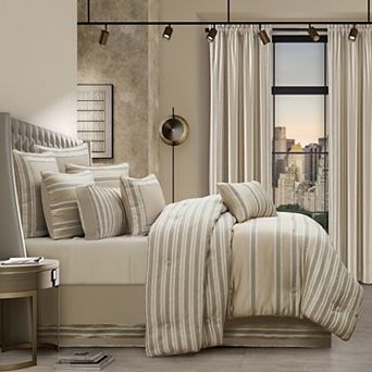 Five Queens Court Austin 4 pc Comforter Set