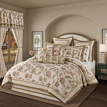 Five Queens Court Gemma 4 pc Comforter Set