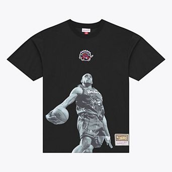 Men's Mitchell & Ness Vince Carter Black Toronto Raptors Hardwood Classics Player T-Shirt
