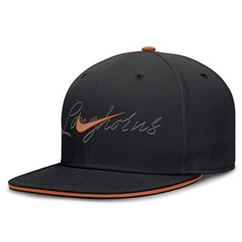 Men's Nike Black Texas Longhorns Dri-FIT Primetime Script Fitted Hat
