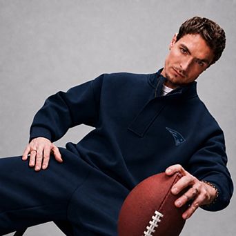 Men's Levelwear Navy New England Patriots Core Logo Luxe Stein 1/4 Zip Pullover