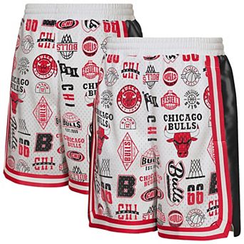 Youth Outerstuff White Chicago Bulls Ball Hog Dazzle Basketball Short