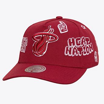 Unisex Mitchell & Ness Red Miami Heat Downtown Doodle Pro Snapback Hat