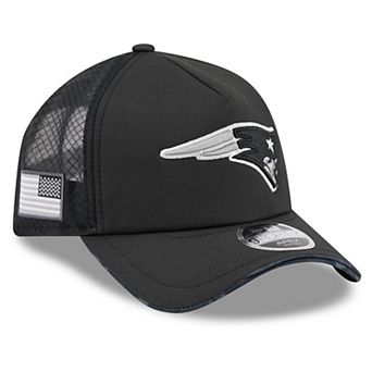Men's New Era Black New England Patriots 2026 Salute To Service Apex 9FORTY Adjustable Trucker Hat