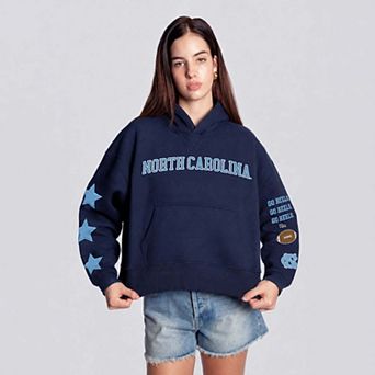 Women's Hype and Vice Navy North Carolina Tar Heels Cropped Spirit Hoodie