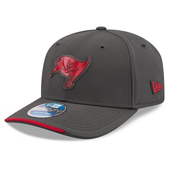 Men's New Era Charcoal Tampa Bay Buccaneers 2026 Sideline Cold Weather 9SEVENTY Adjustable Hat