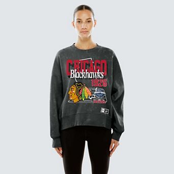 Women's New Era Black Chicago Blackhawks Throwback Mineral Wash French Terry Crew Sweatshirt
