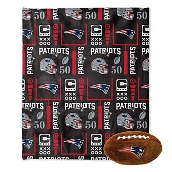 "Pegasus New England Patriots 50"" x 60"" Blackout Team Spirit Ultra Soft Throw & Plush Football Combo Pack"