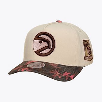 Unisex Mitchell & Ness Cream Atlanta Hawks Hardwood Classics Fall Pink Pro Snapback Hat