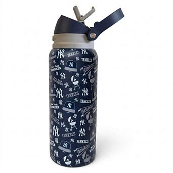 Pegasus New York Yankees 32oz. Game Day Pennant Stainless Steel ProPress Water Bottle