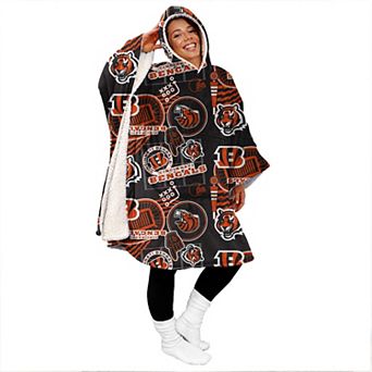 Pegasus Cincinnati Bengals Mashup 50" x 70" Bloncho Sherpa Fan Cape