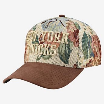 Men's Mitchell & Ness Tan New York Knicks Tapestry Wordmark Pro Snapback Hat