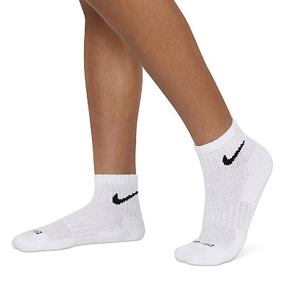 Boys nike ankle socks hotsell