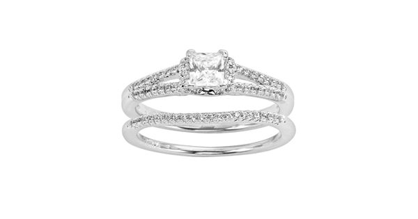 Princess Cut Certified Diamond Engagement Ring Set in 14k Princess Cut Certified Diamond Engagement Ring Set in 14k