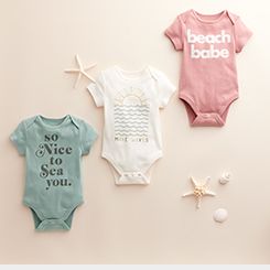 newborn baby grows girl