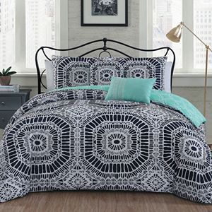 Avondale Manor Petra Comforter Collection