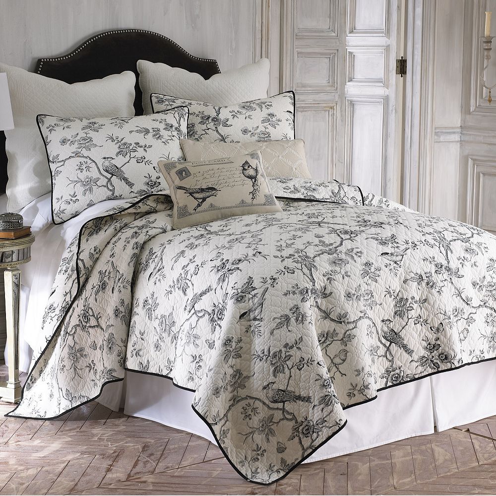 Black Toile Quilt Coordinates