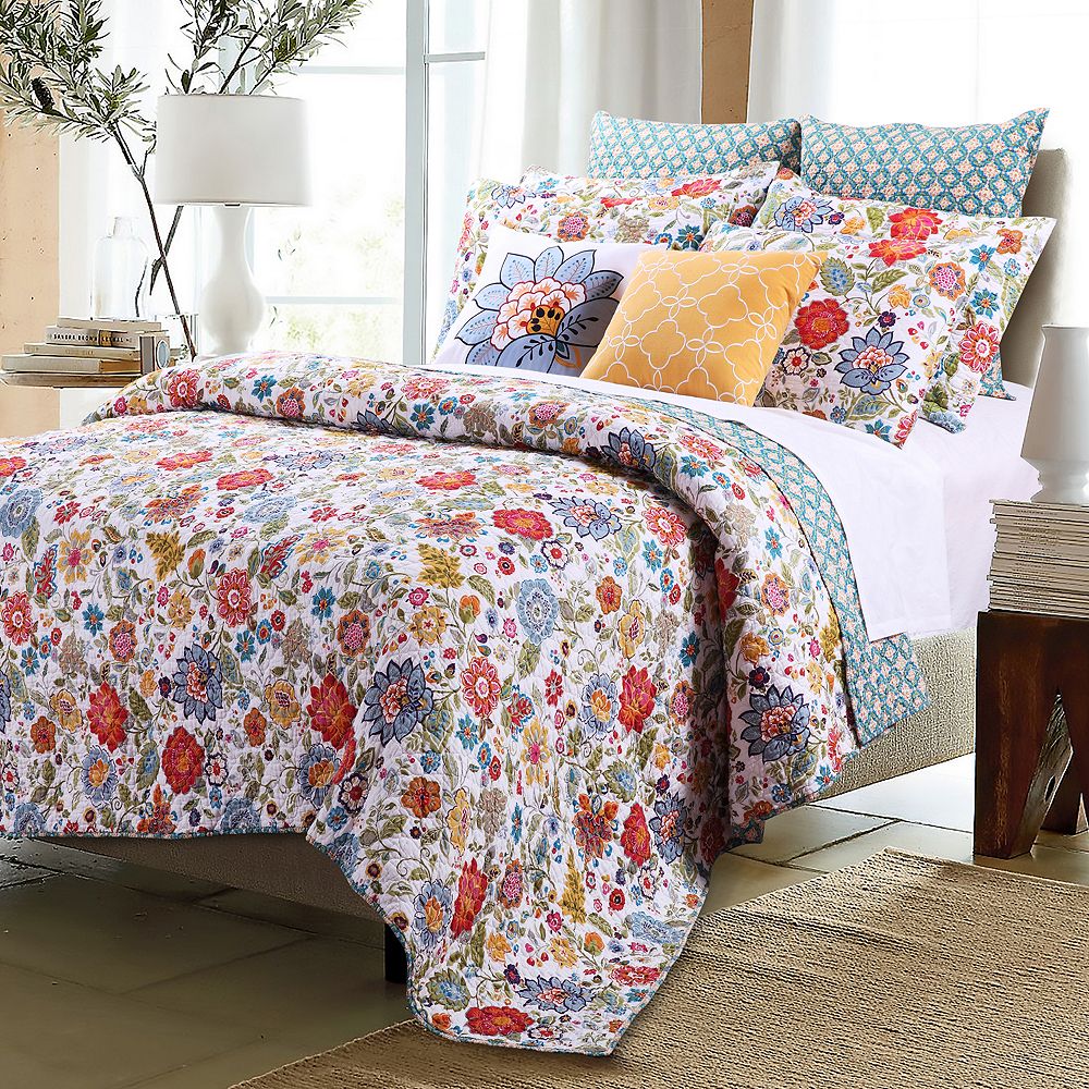 Astoria Quilt Collection