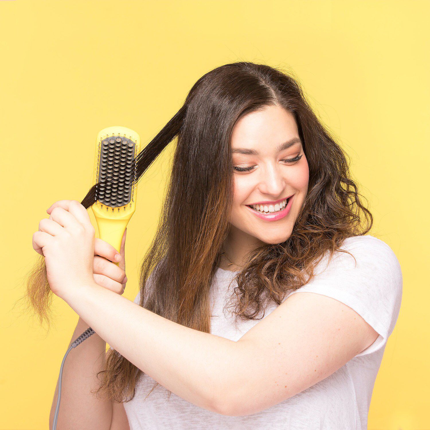 Drybar The Brush Crush Heated Straightening Brush new in box Amazon.com: Drybar The Brush Crush Heated Straightening  main image 3