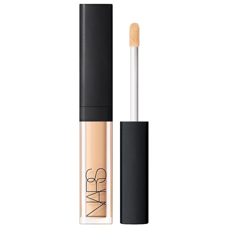 NARS Radiant Creamy Concealer with Hydrating Medium Coverage,
